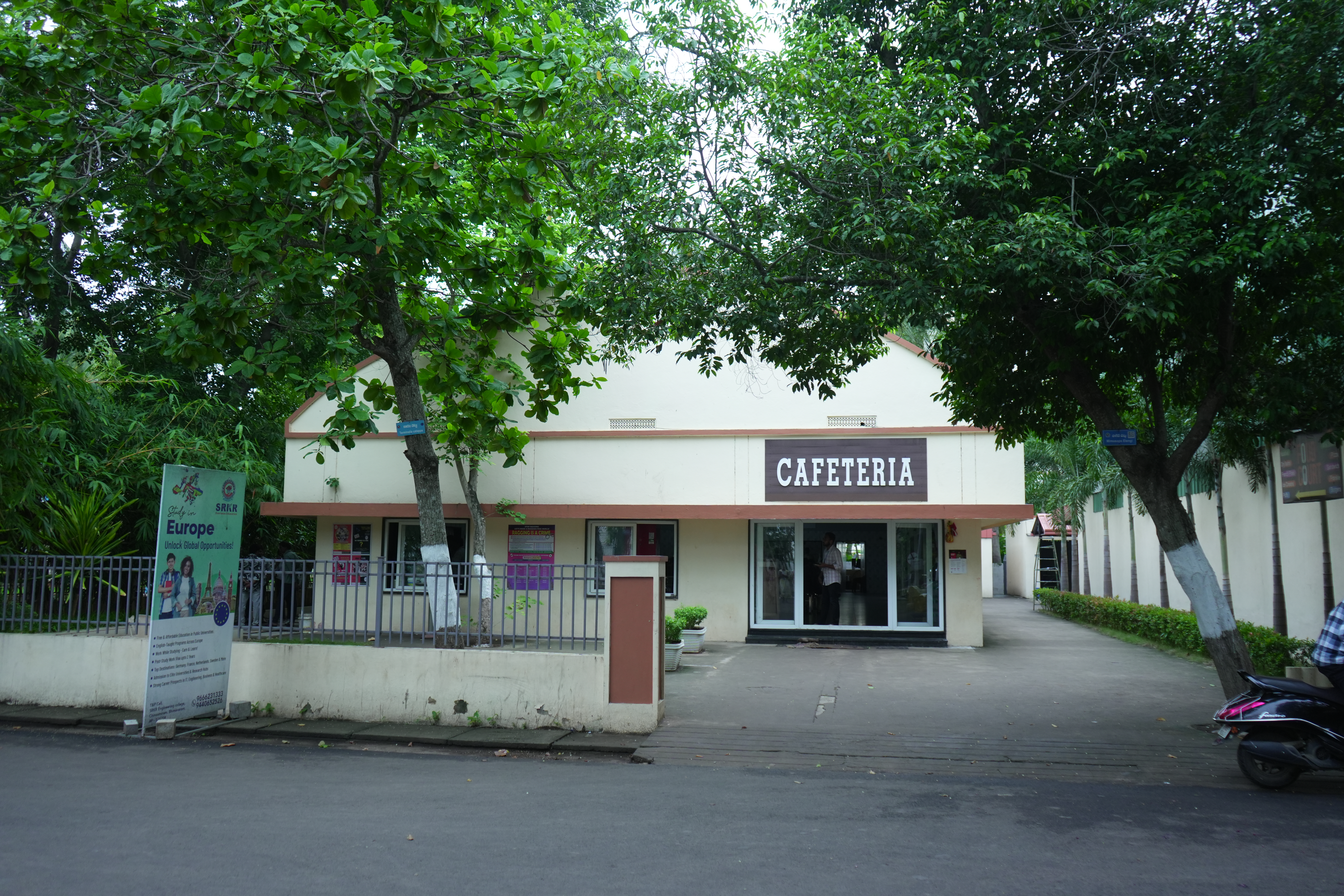 cafeteria